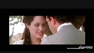Angelina jolie hot scene kiss movie ➨https://linkr.bio/anass1