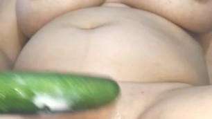 Desi Indian MILF Aunty Masturbating With Cucumber And Squirting